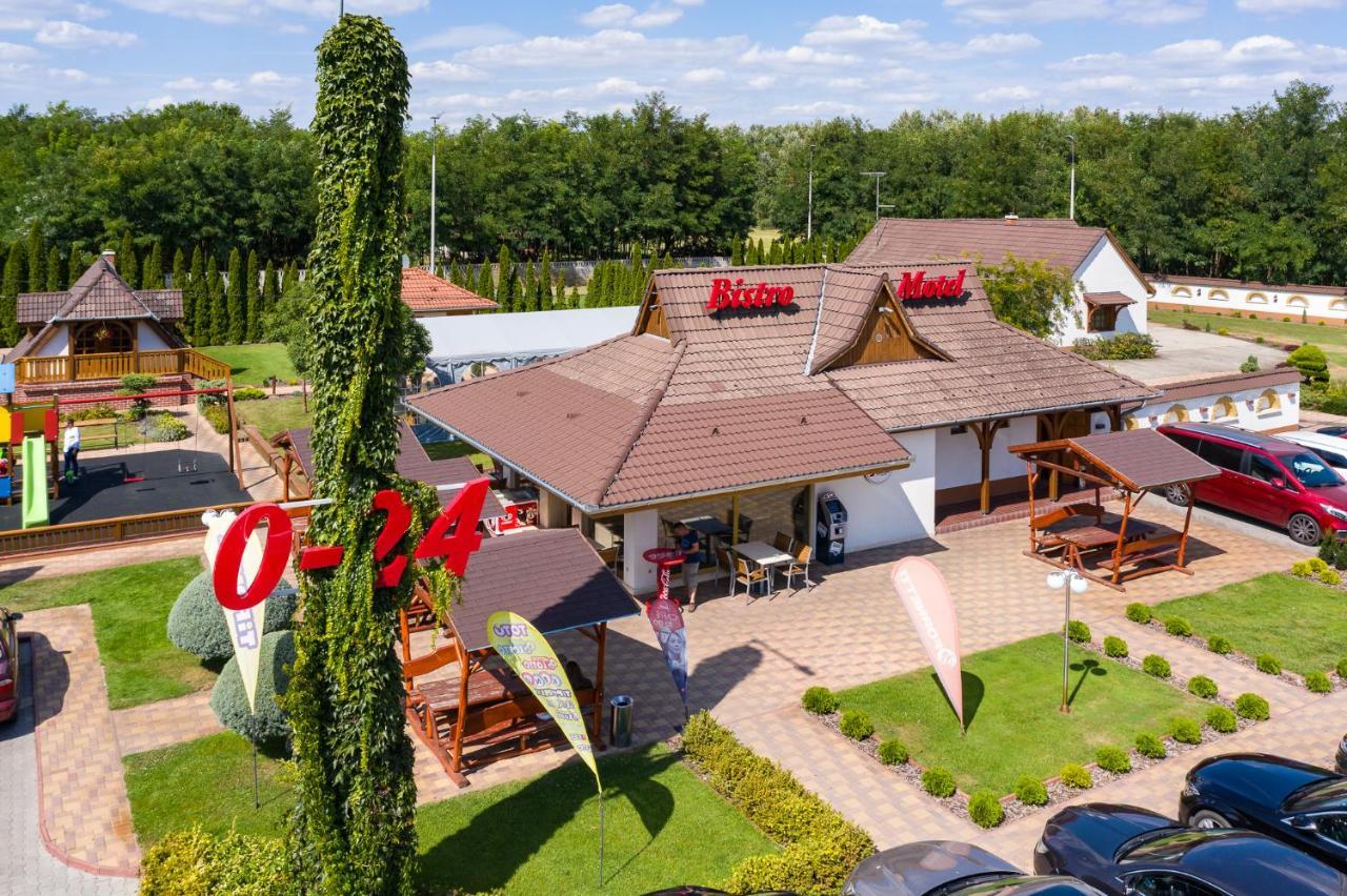 Csalánosi Vendégház Kecskemét Esterno foto