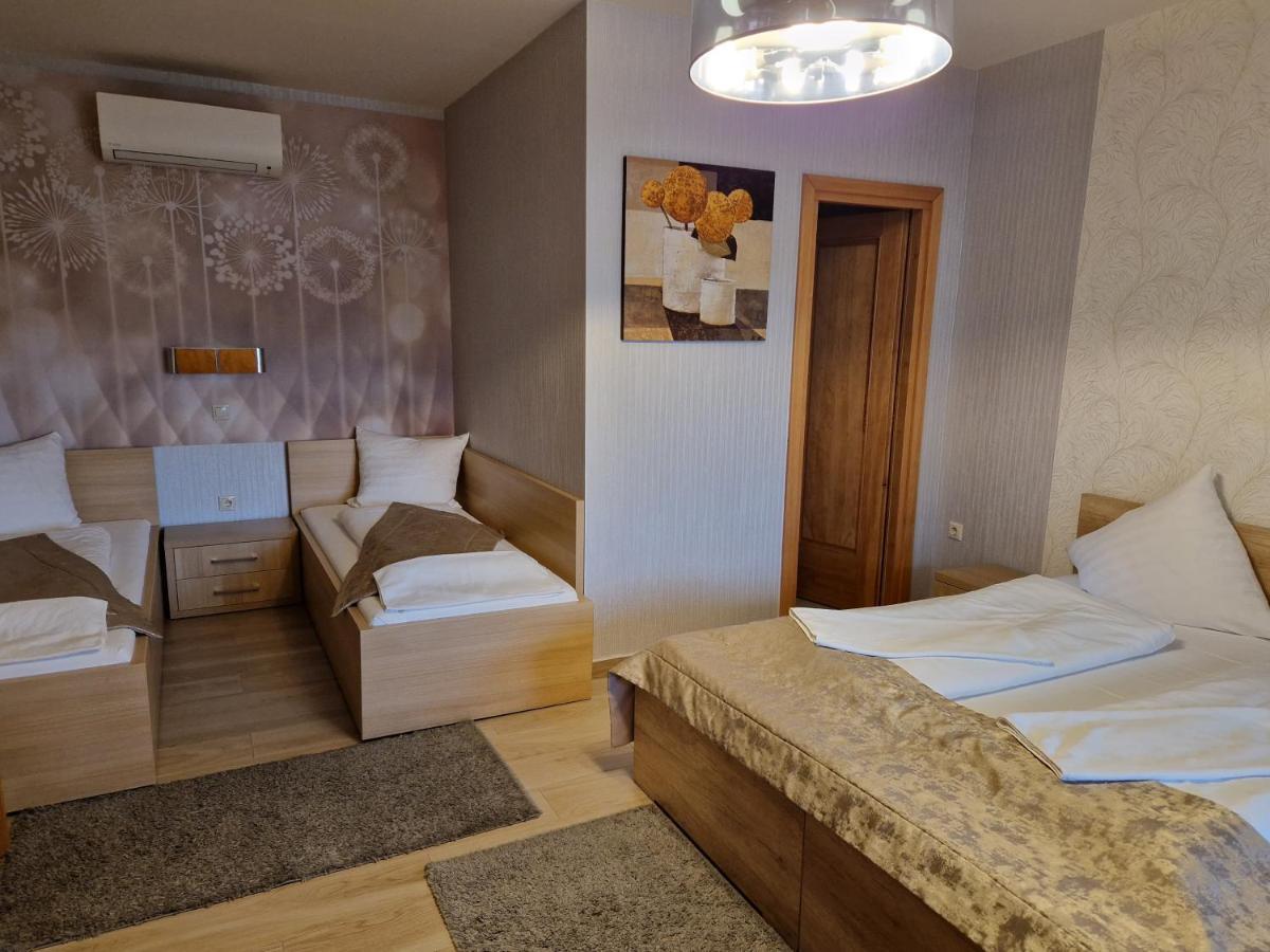Csalánosi Vendégház Kecskemét Esterno foto
